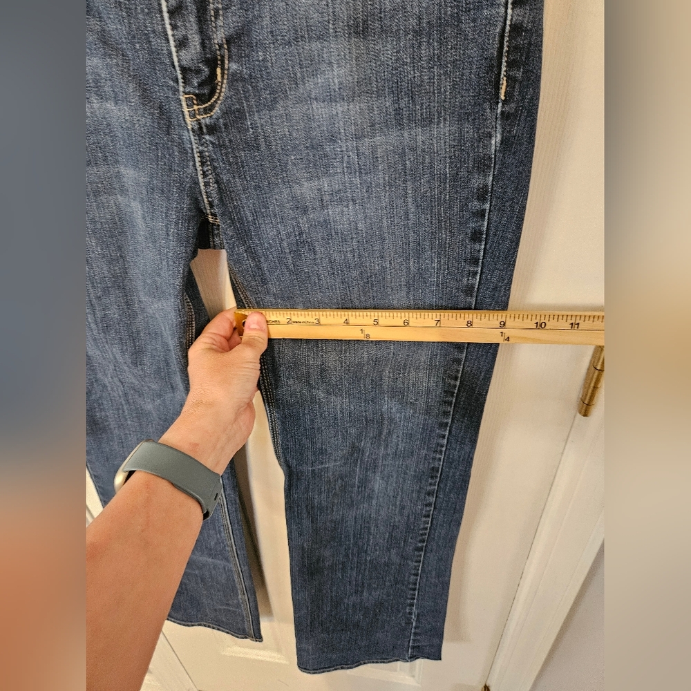 White House Black Market Boot Cut Blanc Blue Jeans Size 6S - Picture 7 of 8